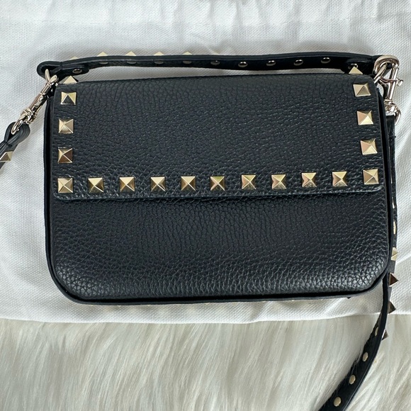 Valentino Black ROCKSTUD GRAINY CALFSKIN POUCH Crossbody - Picture 5 of 12